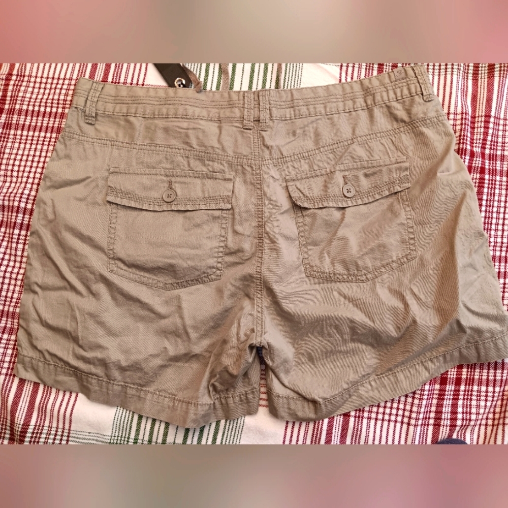 Union Bay size 16 shorts